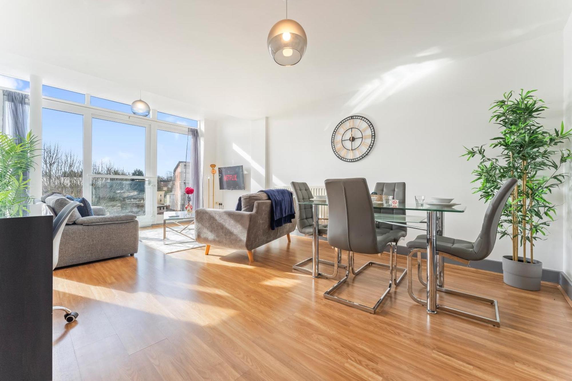 Apartment Centre Sunset Park Free Parking *